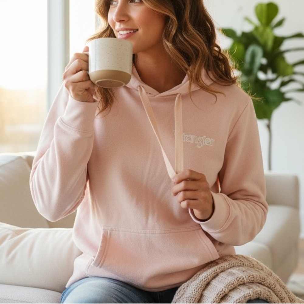Wrangler Retro Soft Pink Spell-out Kangaroo‎ Pocket Pullover Hoodie
